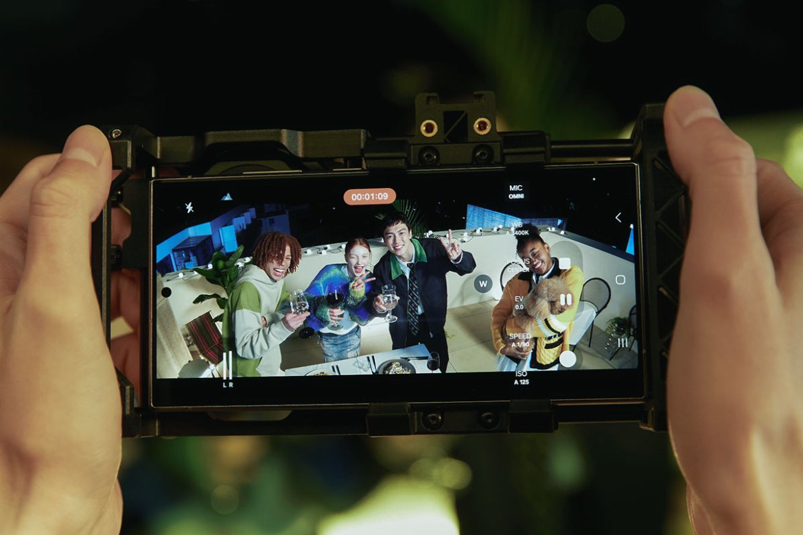 Capture Life's Beauty Effortlessly with the Galaxy S24's AI Camera